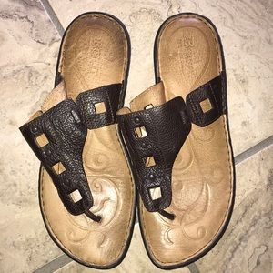Authentic Born sandals